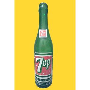 Vintage 7Up Green Glass Soda Bottle Vintage 1975 10oz Made in Argentina
